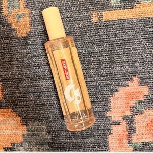 GLOSSIER Body Hero Scented Body Oil